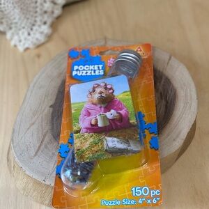 Avanti Pocket Puzzle 150 piece in test tube container ground hog with curlers